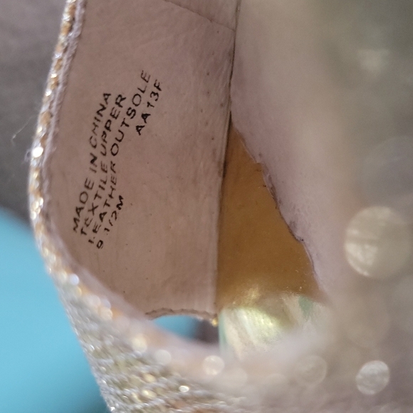MICHAEL Michael Kors Gold Glitter 5" Heels Size 9.5M Leather - Picture 8 of 8